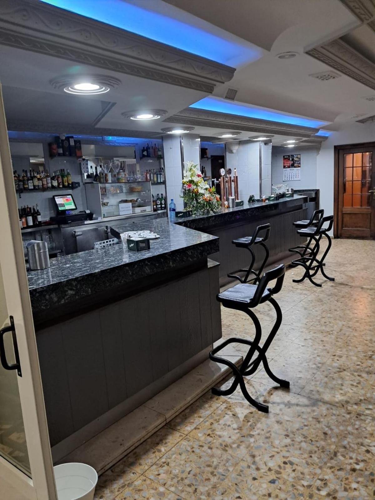 Hostal San Miguel Villalobar Eksteriør billede