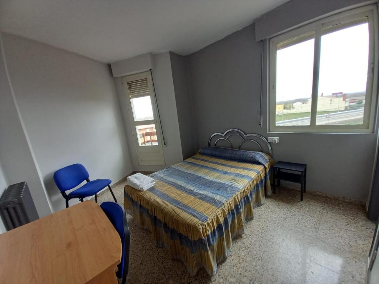 Hostal San Miguel Villalobar Eksteriør billede